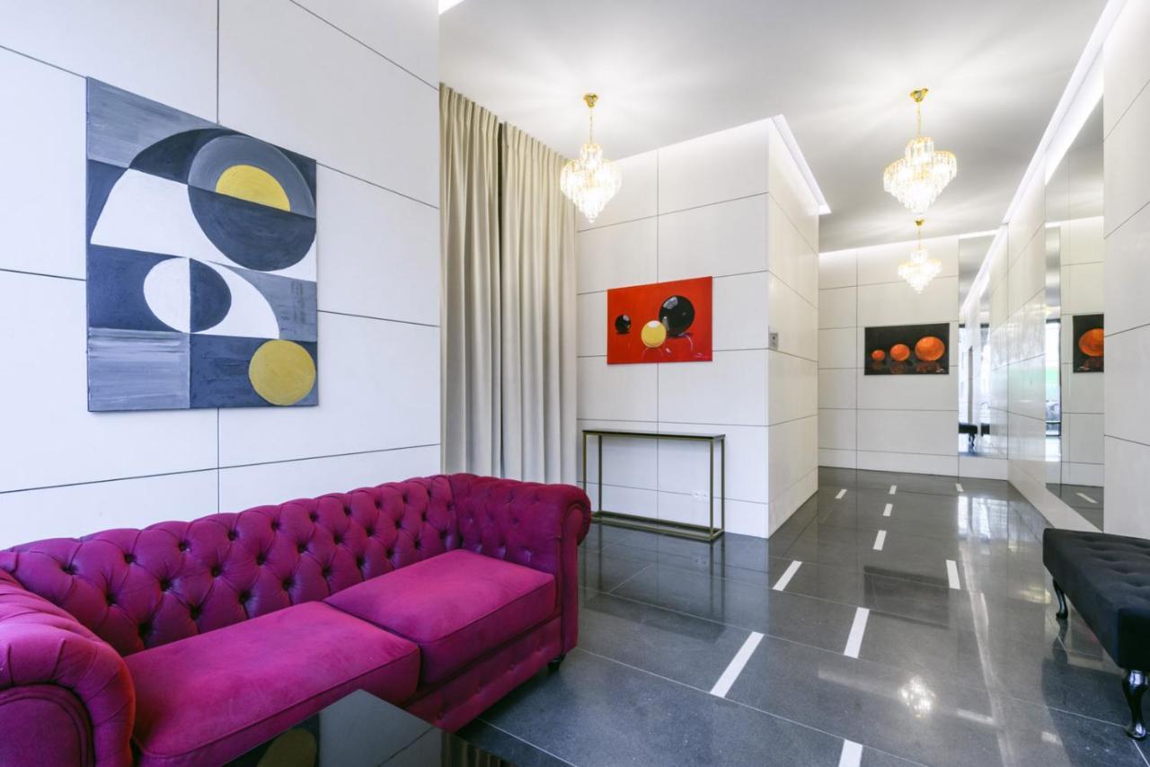 Bulwary Wislane P&O Serviced Apartments With Ac Warschau Buitenkant foto